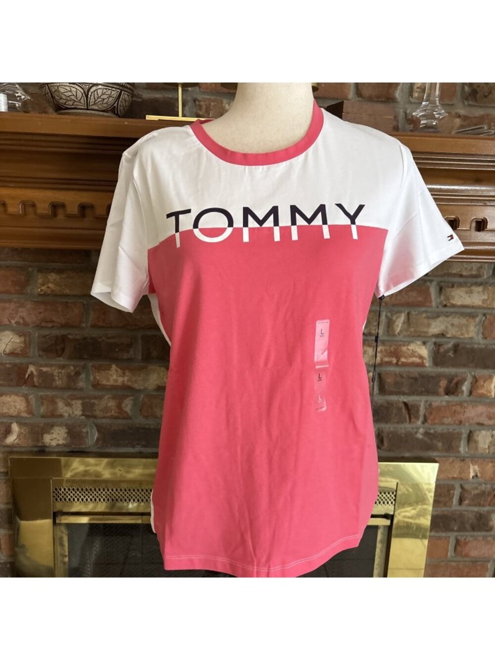 new Tommy Hilfiger Pink & White T-shirt Size Large